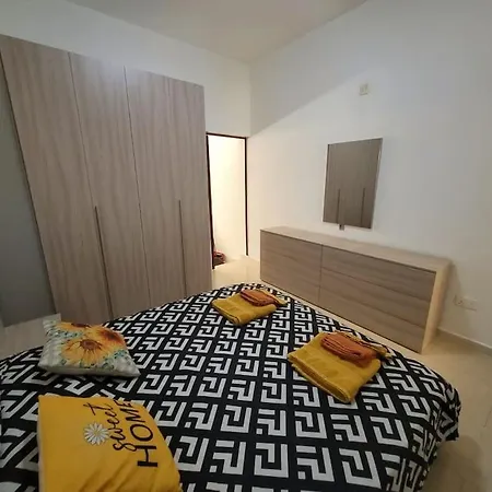Sunflower Maltese House In * Σλιέμα