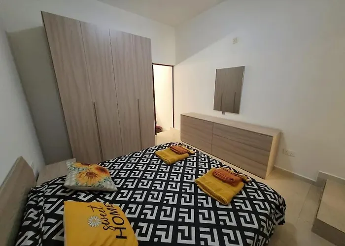 Sunflower Maltese House In * Sliema