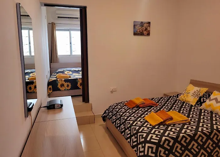 Sunflower Maltese House In * Sliema